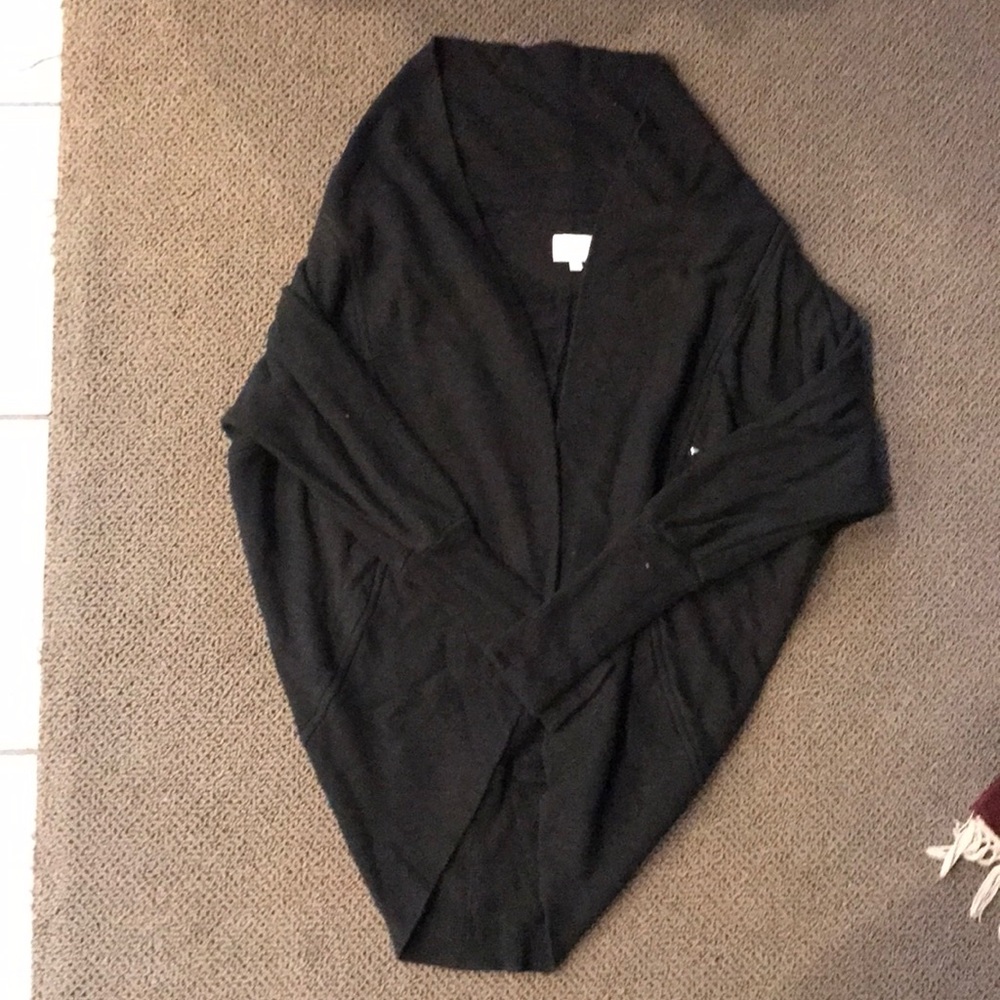 Wilfred Aritzia Diderot cardigan